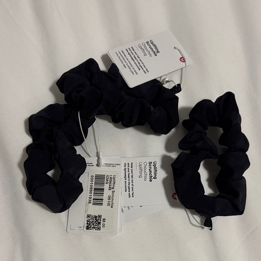lululemon uplifting scrunchie